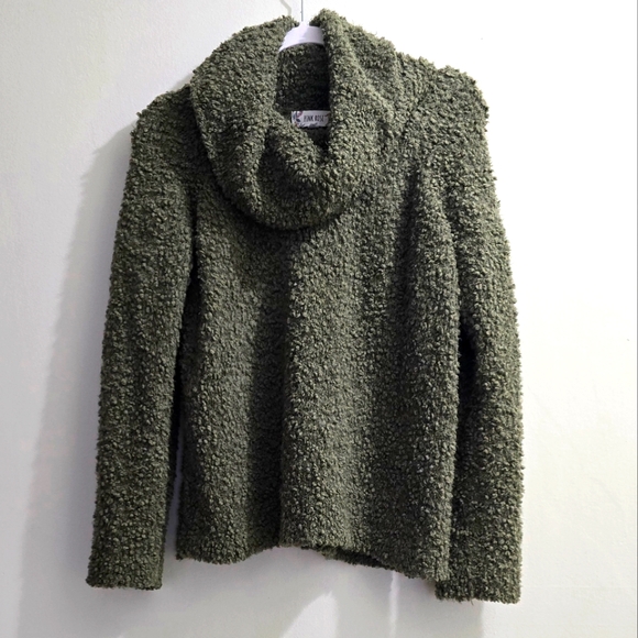 Moss Green Boucle Turtleneck Sweater size L - Picture 13 of 13